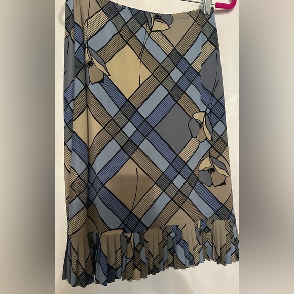 Vintage BCBG MAXAZRIA Skirt - Picture 2 of 10